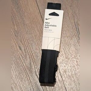 NEW - Nike Black Diamond Sports Adjustable Baseball Belt